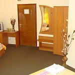 Sunny Paradise Family Hotel 3*