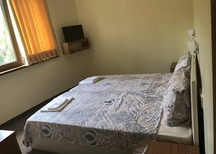 Sunny Paradise Family Hotel