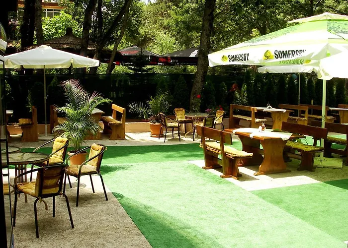 Sunny Paradise Family Hotel