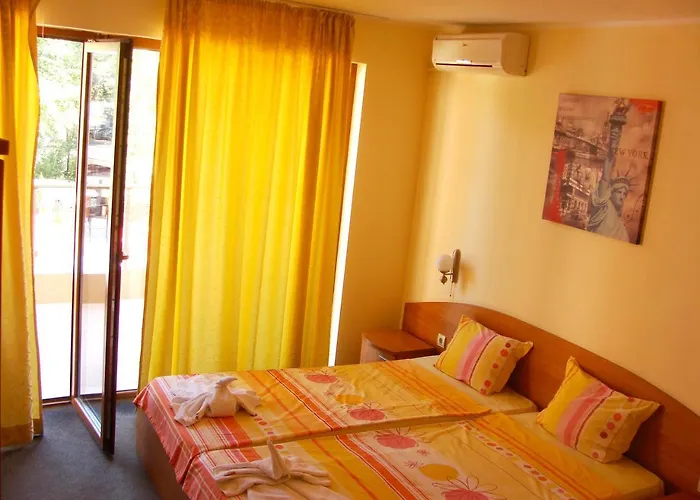 Sunny Paradise Family 3*